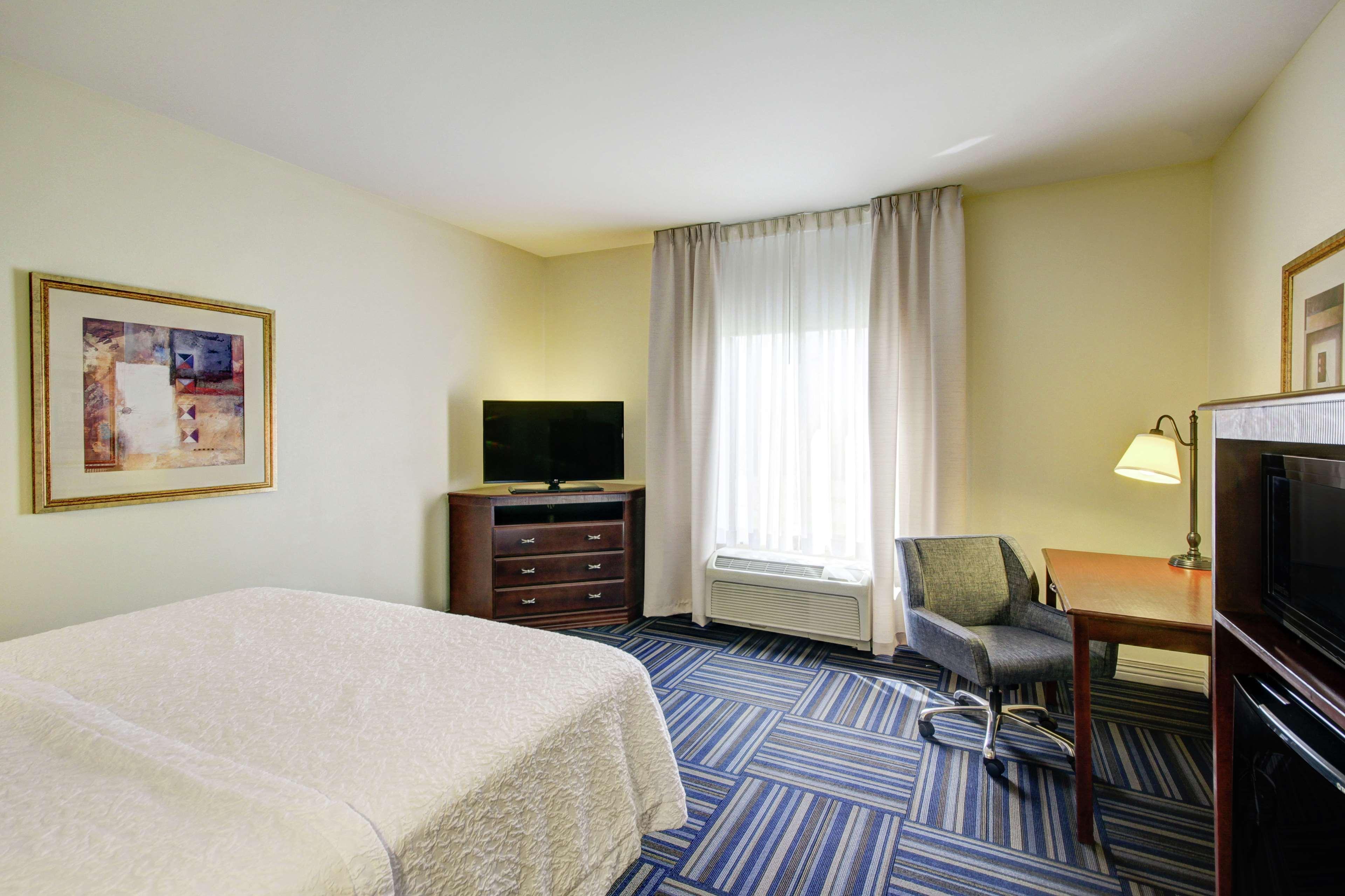 Hotel Hampton And 3*