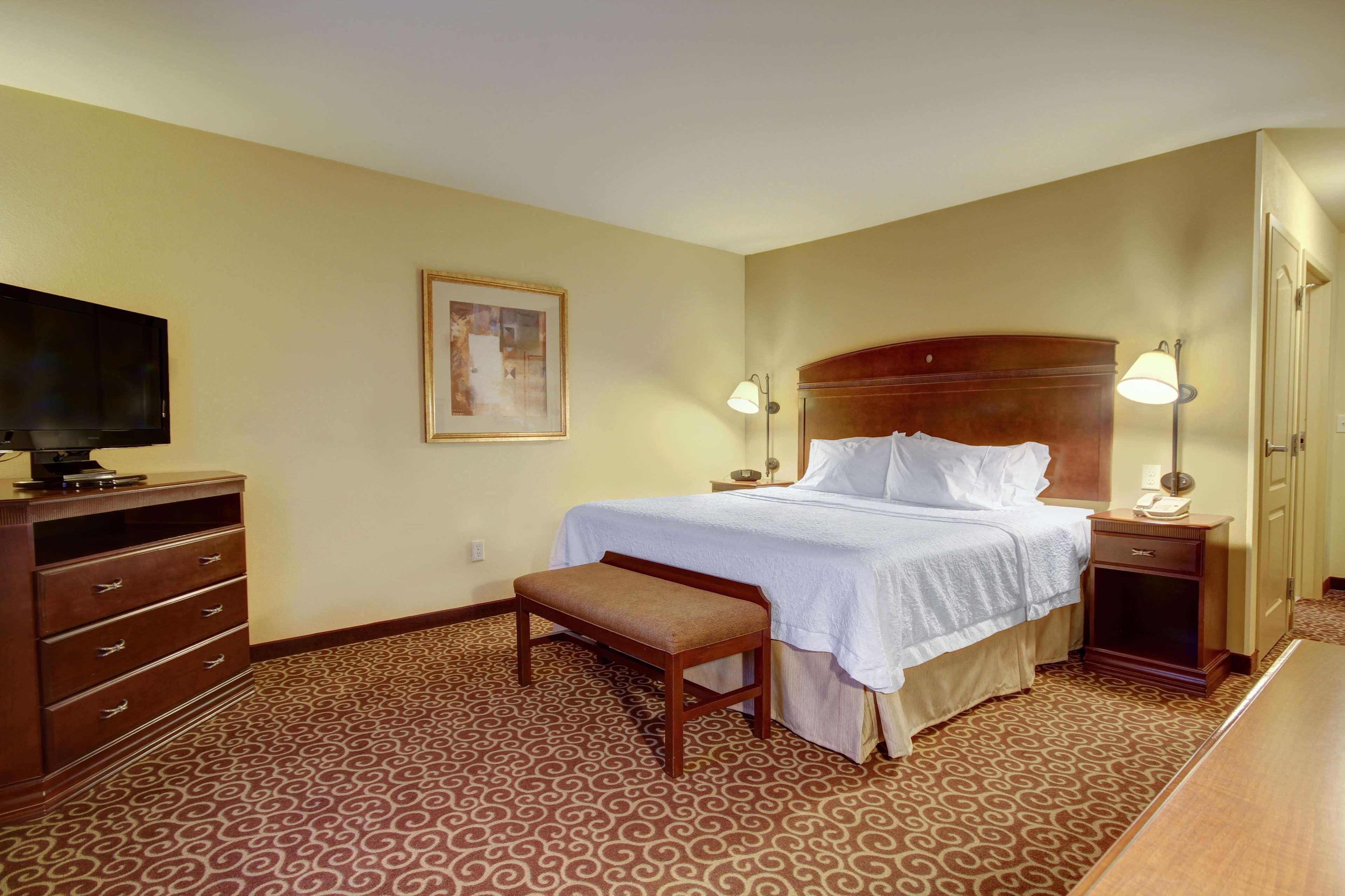 Hotel Hampton And Alexandria