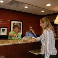 Hotel Hampton And Alexandria