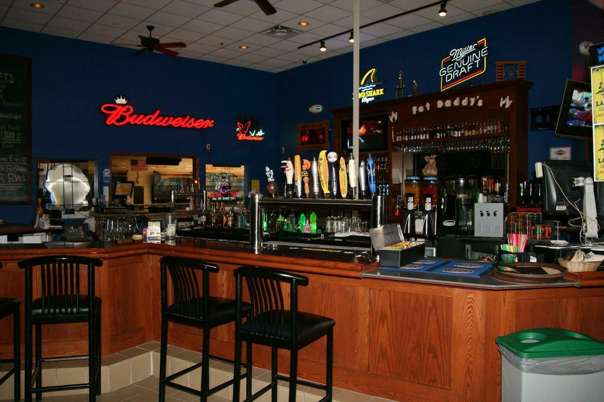 Hotel Hampton And Alexandria