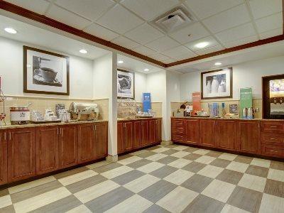 Hotel Hampton And